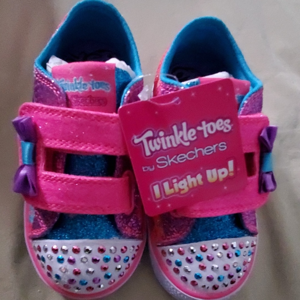 Twinkle Toes by Skechers Size 6.5
